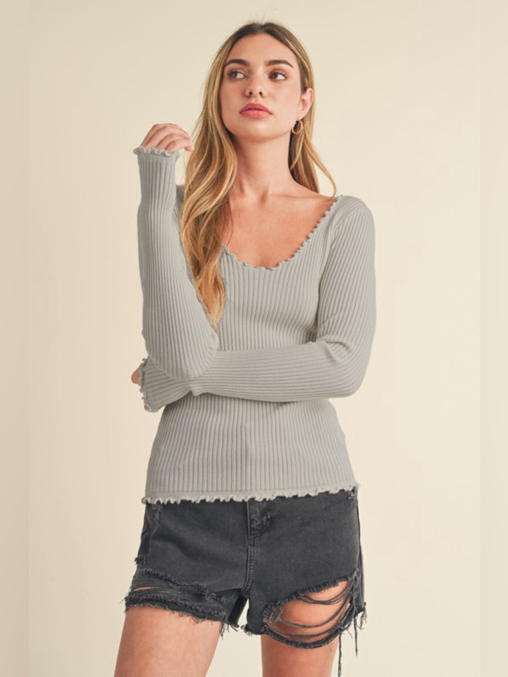 Aemi + Co Lettuce Hem Scoop Neck Long Sleeve Knit Top